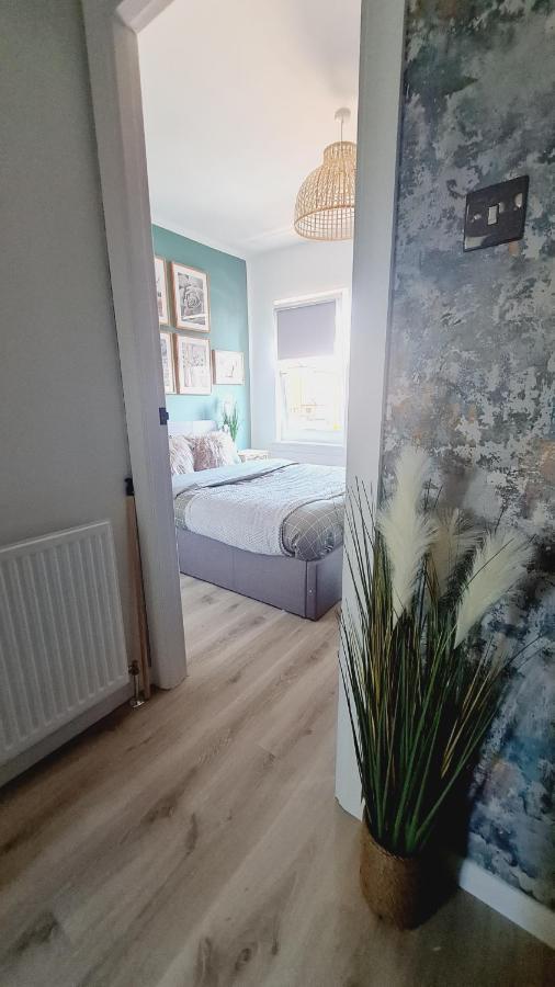 Beautiful 2Bed House With Garden, Walking Distance To Town - Free Parking Apartment Glasgow Ngoại thất bức ảnh